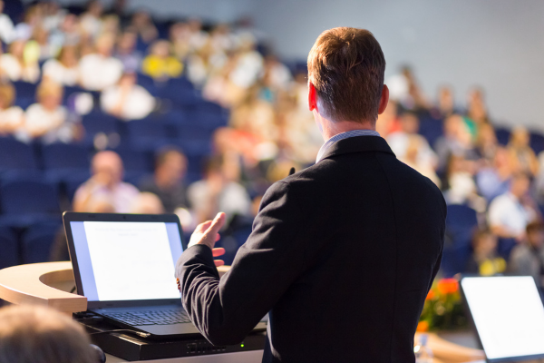 Webinar: Slim begeleiden bij grote groepen studenten