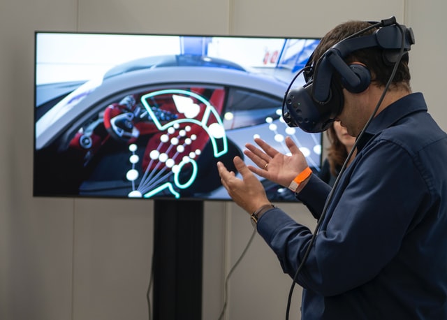 Bijeenkomst VR en AR voor vaardigheidsonderwijs